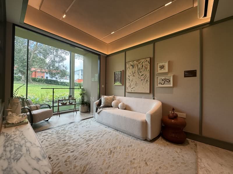 Dunearn House, 764 Dunearn Road, 2 Bedrooms, 527 sqft, Condominium For Sale, by Kenny Teo, 500227293 - Living Room - PropertyGuru.com.sg