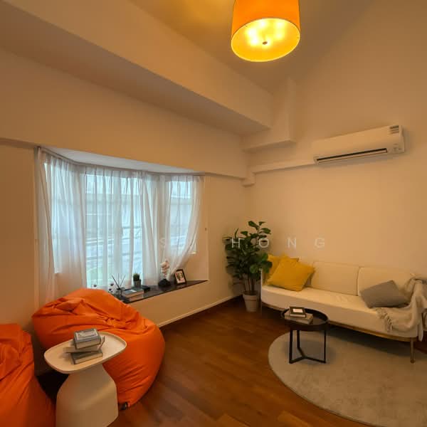 74 gentle drive, Newton / Novena, 5 Bedrooms, 2,900 sqft, Detached House For Sale, by Elise Hong, 500227295 - Family area - PropertyGuru.com.sg
