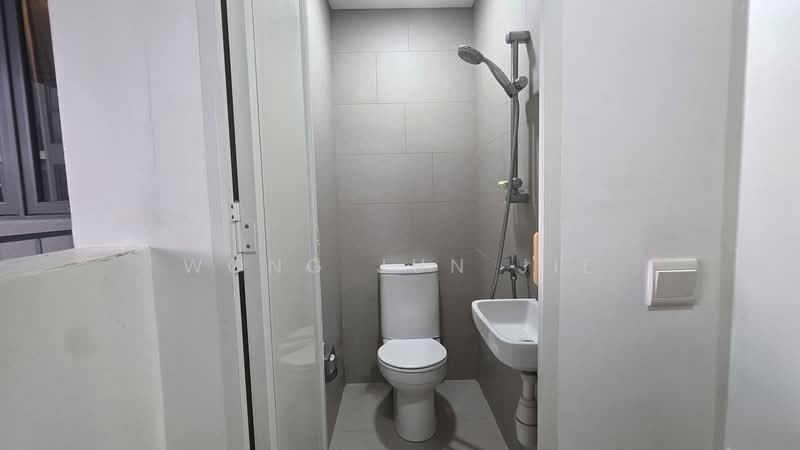 The Criterion, 7 Yishun Street 51, 4 Bedrooms, 1,173 sqft, Executive Condominium For Rent, by Wong Jun Jie, 500227304 - Bathroom - PropertyGuru.com.sg