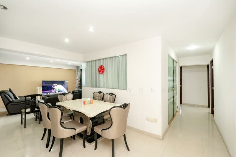274B Jurong West Street 25, 274B Jurong West Street 25, 3 Bedrooms, 1,359 sqft, HDB Flat For Sale, by Cavin Wong, 500227306 - Living Room - PropertyGuru.com.sg