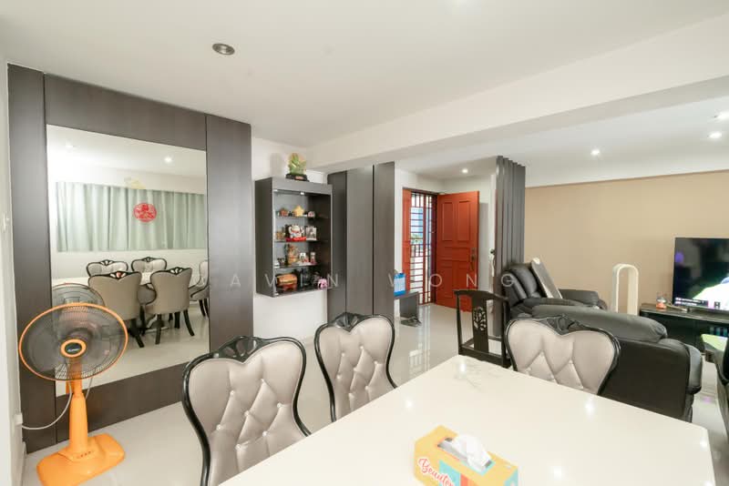 274B Jurong West Street 25, 274B Jurong West Street 25, 3 Bedrooms, 1,359 sqft, HDB Flat For Sale, by Cavin Wong, 500227306 - Living Room - PropertyGuru.com.sg