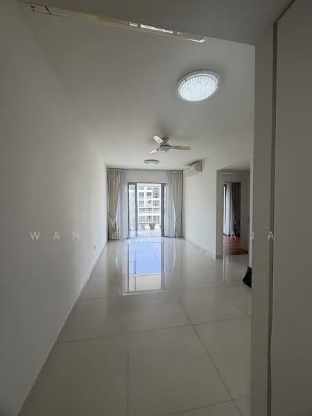 Bedok Residences, 18 Bedok North Drive, 3 Bedrooms, 1,625 sqft, Condominium For Rent, by Yenny Wangsawidjaja, 500227309 - Living Room - PropertyGuru.com.sg