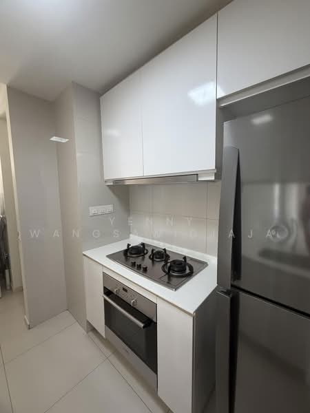 Bedok Residences, 18 Bedok North Drive, 3 Bedrooms, 1,625 sqft, Condominium For Rent, by Yenny Wangsawidjaja, 500227309 - Kitchen - PropertyGuru.com.sg