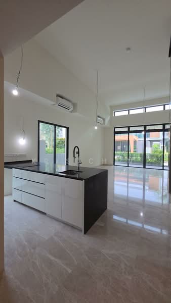 Belgravia Ace, 379 379, Seletar / Yio Chu Kang, 5 Bedrooms, 4,370 sqft, Semi-Detached House For Sale, by Kris Chan, 500227310 - Kitchen - PropertyGuru.com.sg