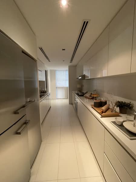 One Shenton, 1 Shenton Way, Boat Quay / Raffles Place / Marina, 4 Bedrooms, 5,350 sqft, Condominium For Sale, by Fiona Chen, 500227320 - Kitchen - PropertyGuru.com.sg