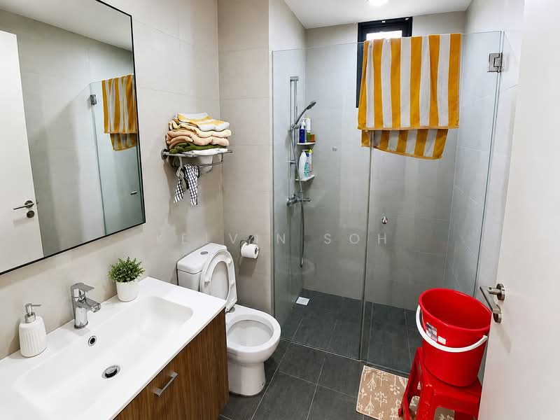 The Amore, 55 Edgedale Plains, 4 Bedrooms, 1,227 sqft, Executive Condominium For Sale, by Kelvin Soh, 500227333 - Bathroom - PropertyGuru.com.sg