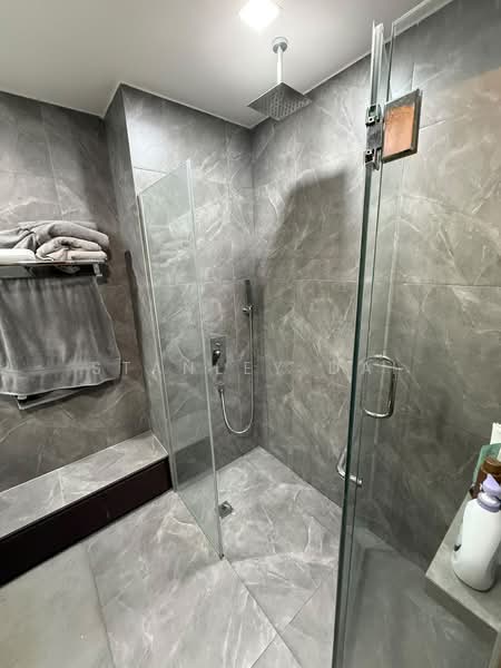 Sunglade, 1 Serangoon Avenue 2, 3 Bedrooms, 1,152 sqft, Condominium For Sale, by Stanley Dai, 500227336 - Bathroom - PropertyGuru.com.sg