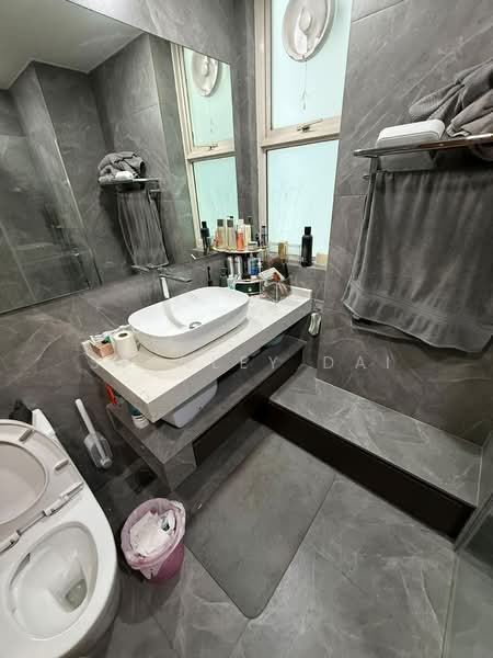 Sunglade, 1 Serangoon Avenue 2, 3 Bedrooms, 1,152 sqft, Condominium For Sale, by Stanley Dai, 500227336 - Bathroom - PropertyGuru.com.sg