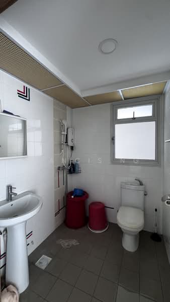450D Bukit Batok West Avenue 6, 450D Bukit Batok West Avenue 6, 1 Bedroom, 47 sqft, HDB Flat For Sale, by Francis Ng, 500227345 - Bathroom - PropertyGuru.com.sg