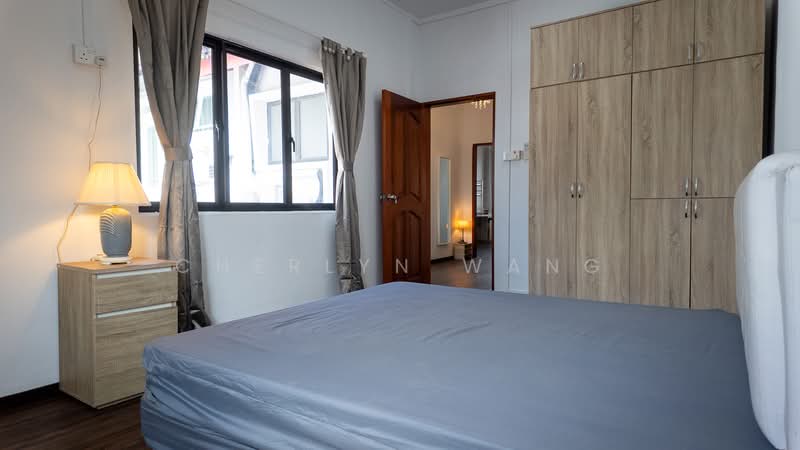 Serangoon Garden Estate, Jalan Pacheli, 5 Bedrooms, 1,800 sqft, Terraced House For Sale, by Cherlyn Wang, 500227347 - Bedroom - PropertyGuru.com.sg