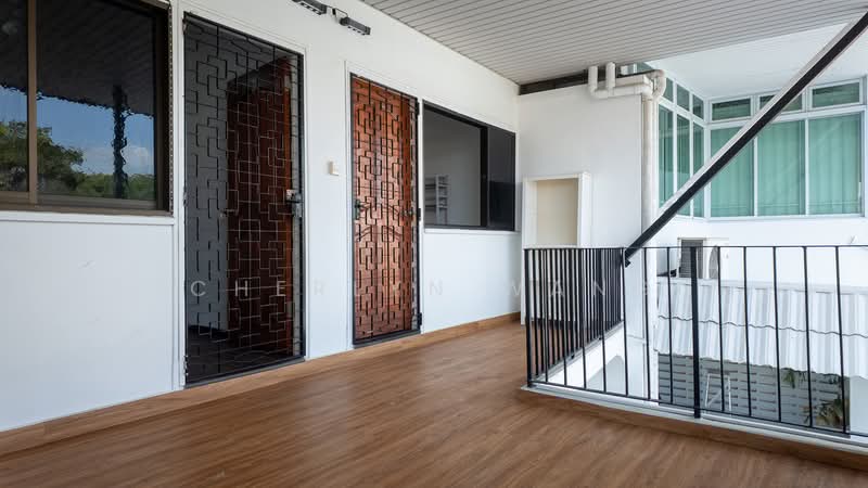 Serangoon Garden Estate, Jalan Pacheli, 5 Bedrooms, 1,800 sqft, Terraced House For Sale, by Cherlyn Wang, 500227347 - Balcony - PropertyGuru.com.sg