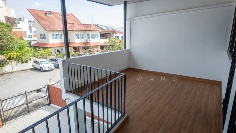Serangoon Garden Estate, Jalan Pacheli, 5 Bedrooms, 1,800 sqft, Terraced House For Sale, by Cherlyn Wang, 500227347 - Balcony - PropertyGuru.com.sg