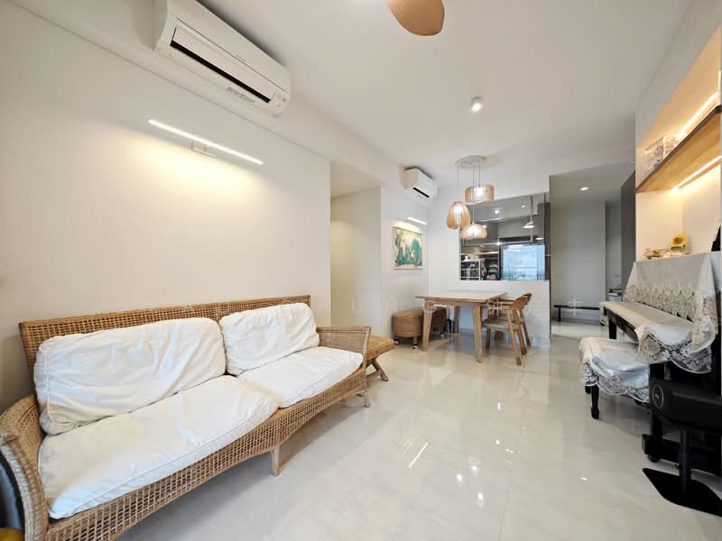 The Florence Residences, 95 Hougang Avenue 2, 3 Bedrooms, 1,001 sqft, Condominium For Sale, by Brad Chung 钟定丰, 500227350 - Living Room - PropertyGuru.com.sg