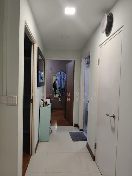460 Segar Road, 460 Segar Road, 2 Bedrooms, 732 sqft, HDB Flat For Sale, by Muhammad Al-Khair, 500227356 - Corridor - PropertyGuru.com.sg