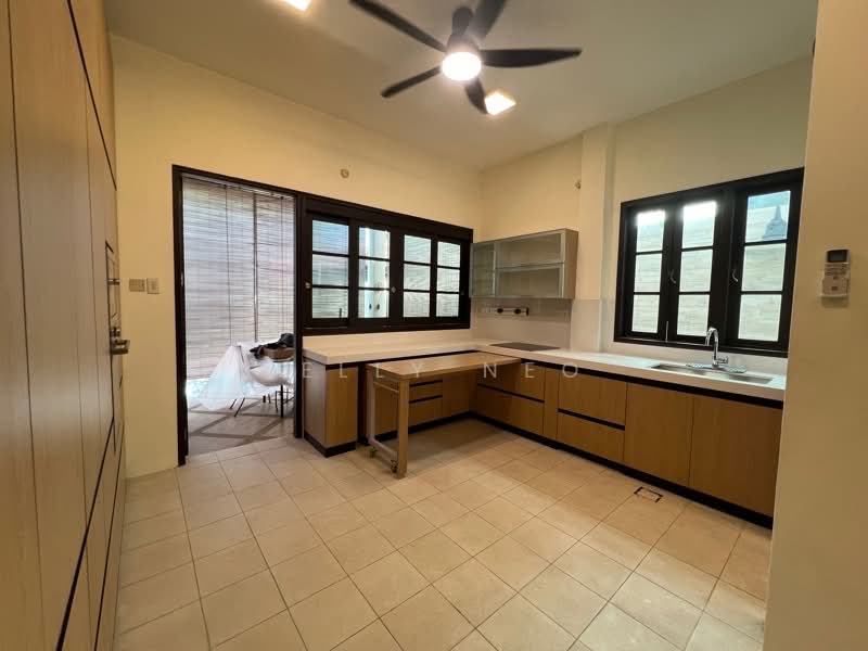 GREEN HILL ESTATE, Chestnut Avenue, 5 Bedrooms, 4,305 sqft, Detached House For Sale, by Kelly Neo, 500227362 - PropertyGuru.com.sg