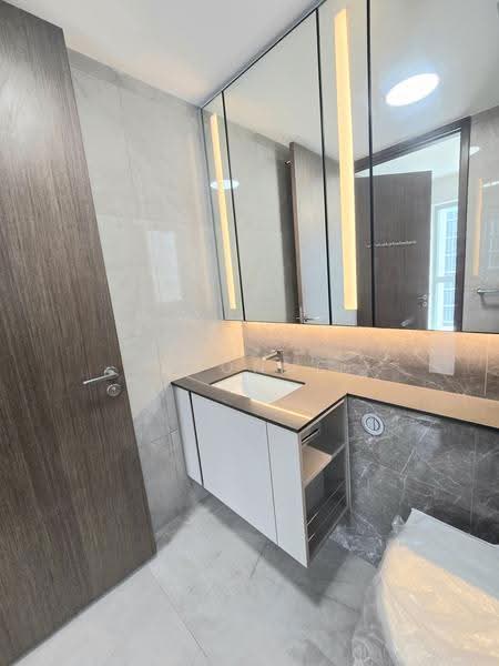 Grand Dunman, 18 Dunman Road, East Coast / Marine Parade, 3 Bedrooms, 958 sqft, Condominium For Rent, by Yvonne See, 500227366 - Bathroom - PropertyGuru.com.sg
