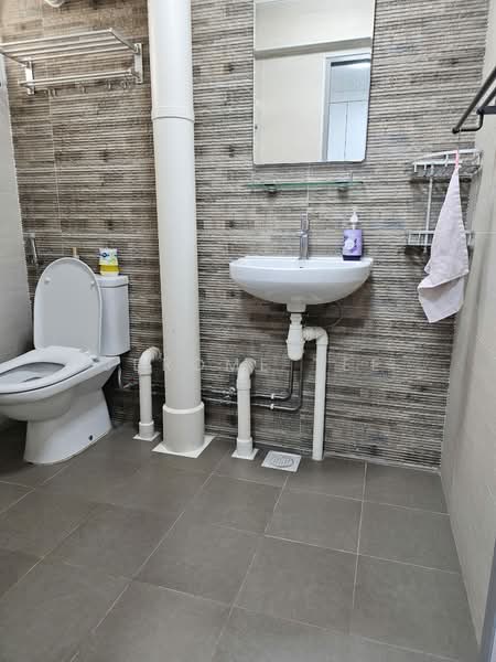 539 Ang Mo Kio Avenue 10, 539 Ang Mo Kio Avenue 10, Room Rental, 150 sqft, HDB Flat For Rent, by Jerome Tee, 500227367 - Bathroom - PropertyGuru.com.sg