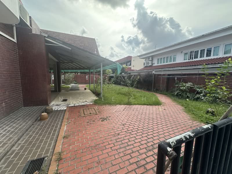 Kovan vicinity, Rosyth Road, Phillips Ave, Glasgow Road, Kovan, 5 Bedrooms, 4,000 sqft, Detached House For Sale, by Nicole Chia, 500227371 - Exterior - PropertyGuru.com.sg