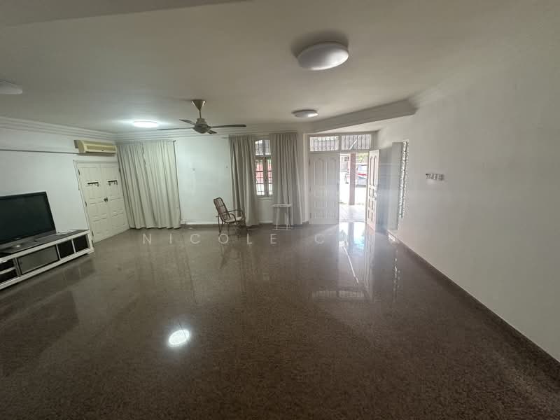 Kovan vicinity, Rosyth Road, Phillips Ave, Glasgow Road, Kovan, 5 Bedrooms, 4,000 sqft, Detached House For Sale, by Nicole Chia, 500227371 - Living Room - PropertyGuru.com.sg