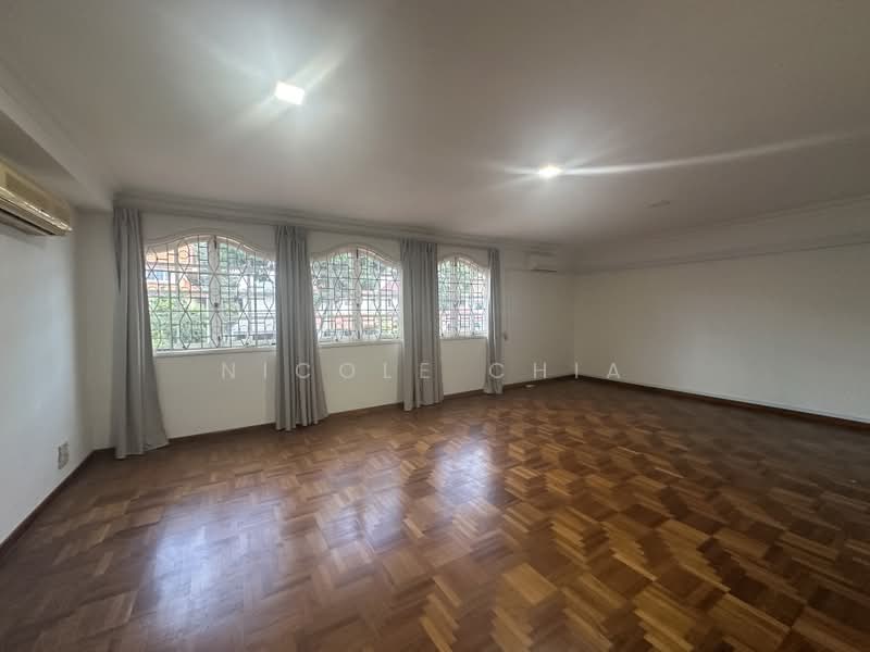 Kovan vicinity, Rosyth Road, Phillips Ave, Glasgow Road, Kovan, 5 Bedrooms, 4,000 sqft, Detached House For Sale, by Nicole Chia, 500227371 - Living Room - PropertyGuru.com.sg