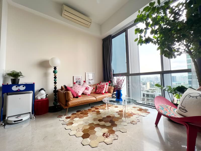 The Hillier, 2 Hillview Rise, 1 Bedroom, 517 sqft, Condominium For Sale, by Frank Choo, 500227379 - Living Room - PropertyGuru.com.sg