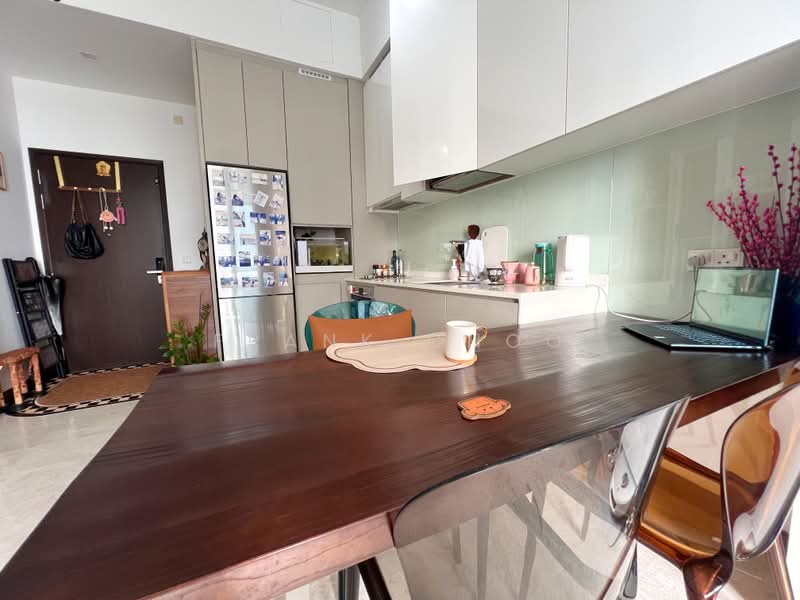 The Hillier, 2 Hillview Rise, 1 Bedroom, 517 sqft, Condominium For Sale, by Frank Choo, 500227379 - Kitchen - PropertyGuru.com.sg