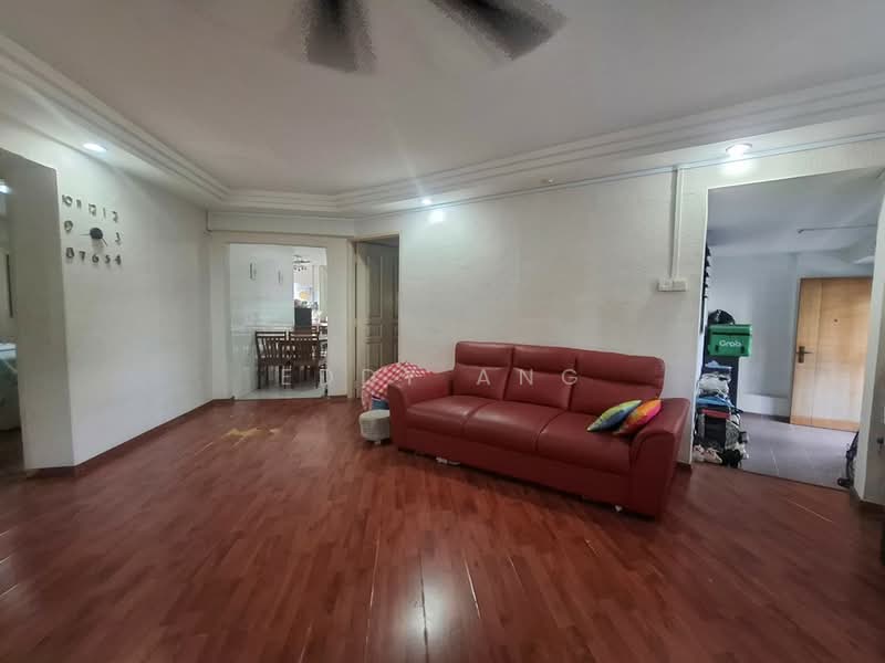 481 Jurong West Street 41, 481 Jurong West Street 41, 3 Bedrooms, 1,076 sqft, HDB Flat For Sale, by Eddy Ang, 500227387 - Living Room - PropertyGuru.com.sg