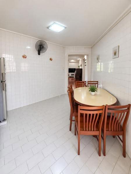 481 Jurong West Street 41, 481 Jurong West Street 41, Boon Lay / Jurong / Tuas, 3 Bedrooms, 1,076 sqft, HDB Flat For Sale, by Eddy Ang, 500227387 - Dining Room - PropertyGuru.com.sg
