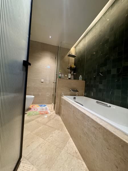 The Tessarina, 26 Wilby Road, 3 Bedrooms, 1,324 sqft, Condominium For Sale, by Lydia Shi, 500227390 - Bathroom - PropertyGuru.com.sg