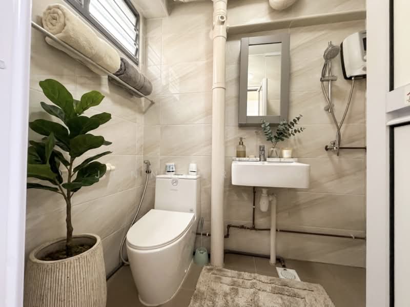14 Toh Yi Drive, 14 Toh Yi Drive, 4 Bedrooms, 1,313 sqft, HDB Flat For Sale, by Jennifer Ong, 500227393 - Bathroom - PropertyGuru.com.sg