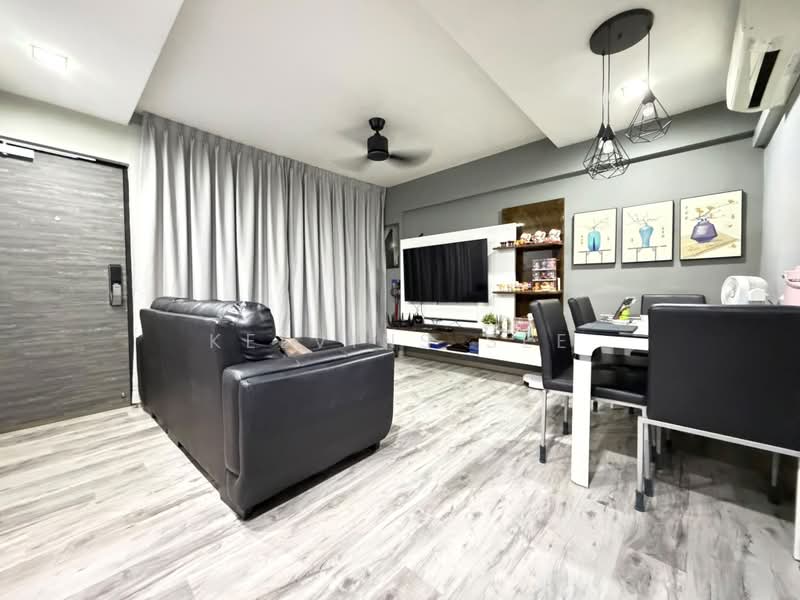 153 Serangoon North Avenue 1, 153 Serangoon North Avenue 1, 2 Bedrooms, 64 sqft, HDB Flat For Sale, by KelvinS See, 500227397 - Living Room - PropertyGuru.com.sg
