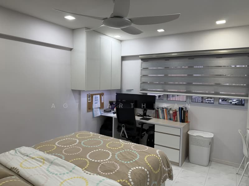 533 Hougang Avenue 6, 533 Hougang Avenue 6, 3 Bedrooms, 1,561 sqft, HDB Flat For Sale, by Agt Parthiban, 500227405 - Bedroom - PropertyGuru.com.sg