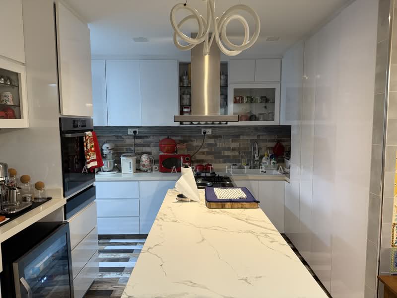 533 Hougang Avenue 6, 533 Hougang Avenue 6, 3 Bedrooms, 1,561 sqft, HDB Flat For Sale, by Agt Parthiban, 500227405 - Kitchen - PropertyGuru.com.sg