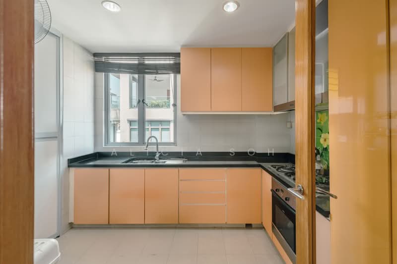Undervalued Freehold Penthouse in District 15, Pulasan Road, 3 Bedrooms, 2,207 sqft, Apartment For Sale, by Alicia Soh, 500227421 - Kitchen - PropertyGuru.com.sg