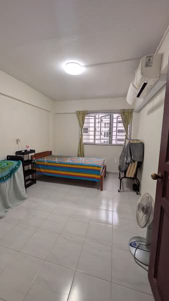 841 Tampines Street 83, 841 Tampines Street 83, Room Rental, 135 sqft, HDB Flat For Rent, by Allan Sim, 500227424 - Bedroom - PropertyGuru.com.sg