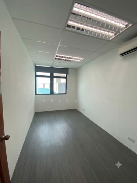 Woodlands 11, 11 Woodlands Close, 132 sqft, Light Industrial (B1) For Rent, by Derrick Tai, 500227427 - Interior - CommercialGuru.com.sg