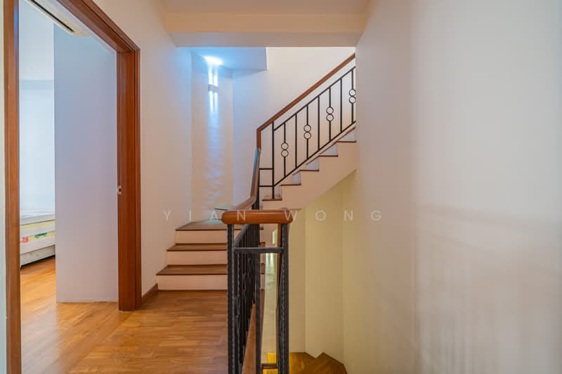SUPER CHEAP TERRACE BELOW $4MILLION!, , 6 Bedrooms, 3,200 sqft, Cluster House For Sale, by Yian Wong, 500227429 - Interior - PropertyGuru.com.sg