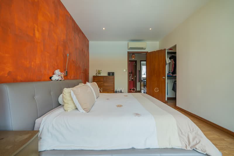 SUPER CHEAP TERRACE BELOW $4MILLION!, , 6 Bedrooms, 3,200 sqft, Cluster House For Sale, by Yian Wong, 500227429 - Bedroom - PropertyGuru.com.sg