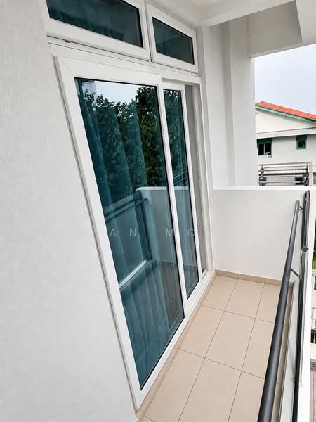 Kovan Grandeur, 118 Tampines Road, 2 Bedrooms, 570 sqft, Condominium For Sale, by Ryan Mock, 500227431 - Master Room Balcony - PropertyGuru.com.sg