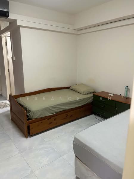 215 Choa Chu Kang Central, 215 Choa Chu Kang Central, Room Rental, 150 sqft, HDB Flat For Rent, by Terrance Tan, 500227432 - Bedroom - PropertyGuru.com.sg