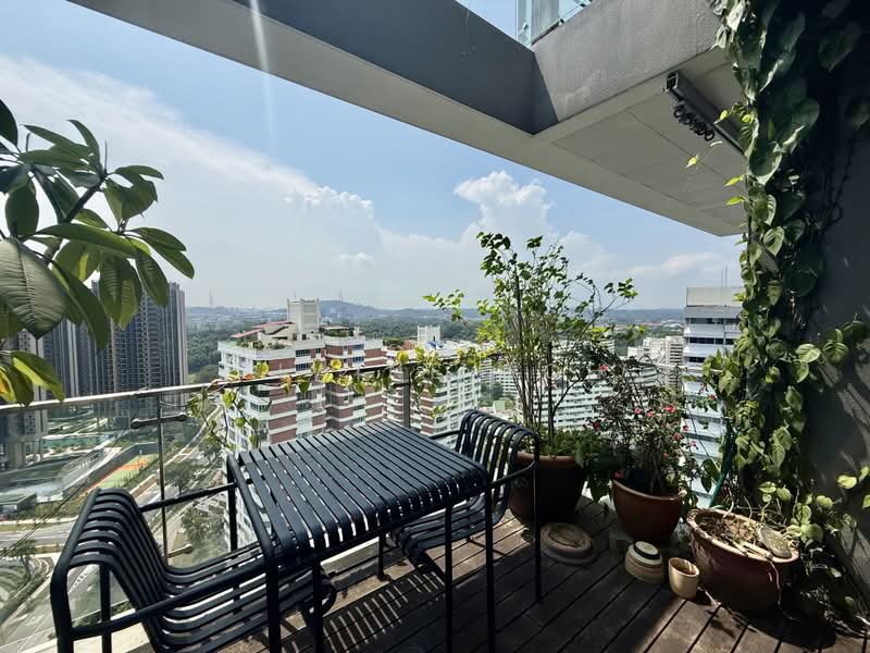 The Trizon, 8 Ridgewood Close, 3 Bedrooms, 2,443 sqft, Condominium For Sale, by Elaine Goh, 500227439 - Balcony - PropertyGuru.com.sg