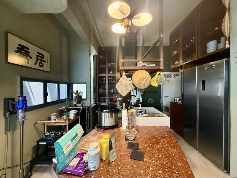 The Trizon, 8 Ridgewood Close, 3 Bedrooms, 2,443 sqft, Condominium For Sale, by Elaine Goh, 500227439 - Kitchen - PropertyGuru.com.sg