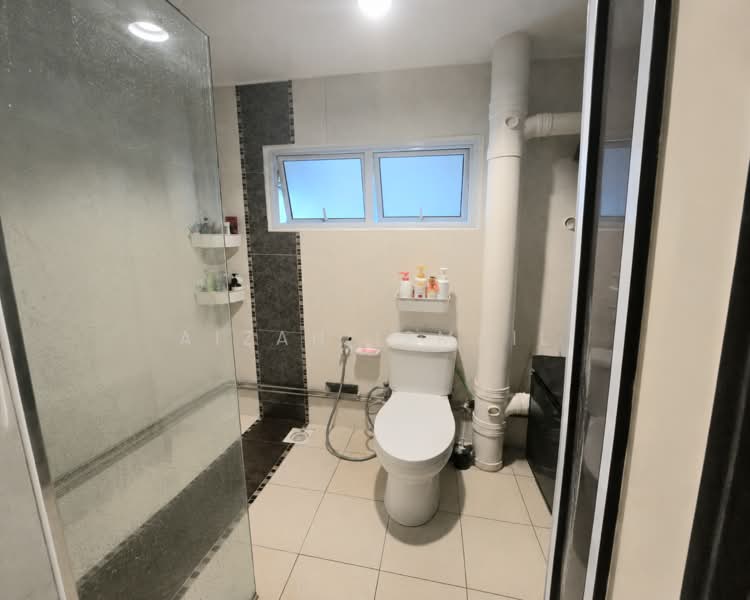 648 Woodlands Ring Road, 648 Woodlands Ring Road, 4 Bedrooms, 1,550 sqft, HDB Flat For Sale, by Aizah Ismail, 500227447 - Bathroom - PropertyGuru.com.sg