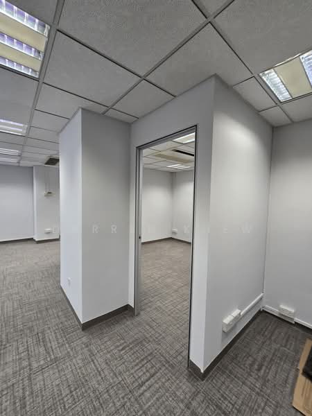 Tan Chong Tower, 15 Queen Street, 1,055 sqft, Office For Rent, by Darren Khew, 500227452 - Interior - CommercialGuru.com.sg