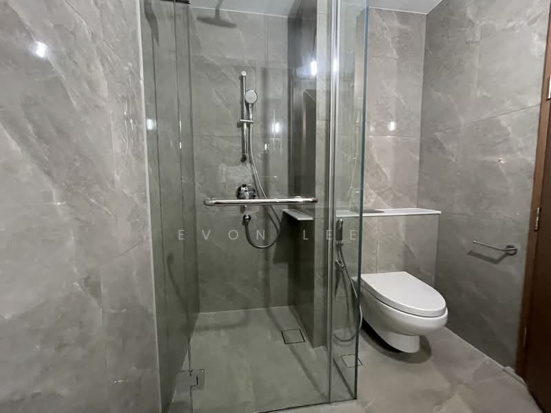 Whistler Grand, 107 West Coast Vale, 1 Bedroom, 506 sqft, Condominium For Sale, by Evon Lee, 500227459 - Bathroom - PropertyGuru.com.sg