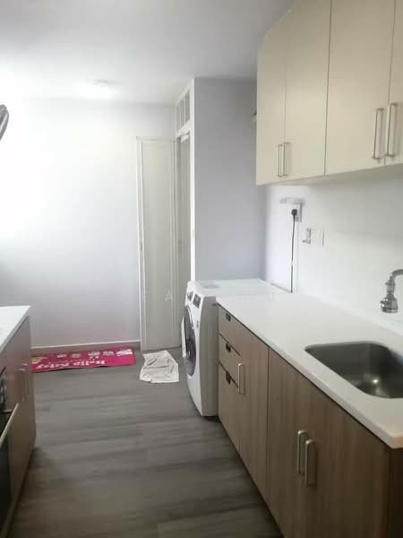 Lake Life, 12 Tao Ching Road, 4 Bedrooms, 1,249 sqft, Executive Condominium For Sale, by Jean Wu, 500227482 - Kitchen - PropertyGuru.com.sg