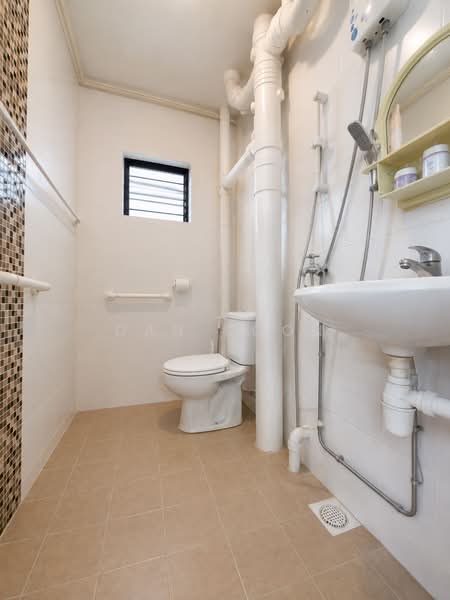 108 Gangsa Road, 108 Gangsa Road, 2 Bedrooms, 786 sqft, HDB Flat For Sale, by Dan Soon, 500227501 - Bathroom - PropertyGuru.com.sg