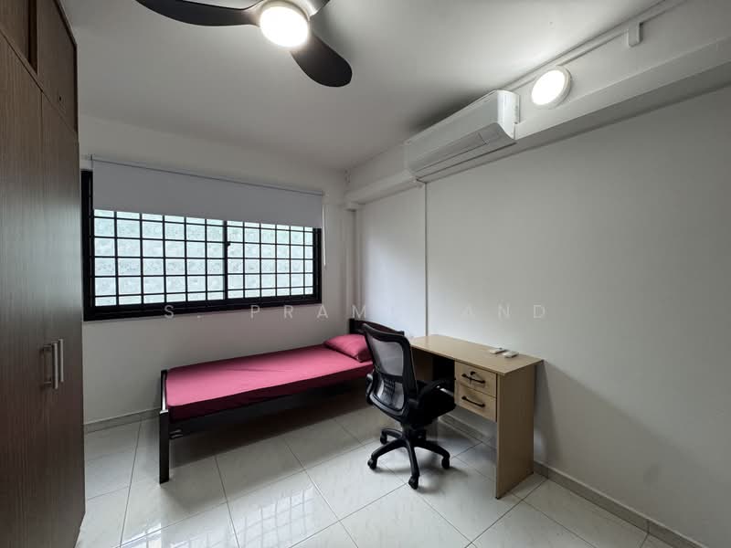 260 Yishun Street 22, 260 Yishun Street 22, Room Rental, 140 sqft, HDB Flat For Rent, by S. Pramchand, 500227508 - Bedroom - PropertyGuru.com.sg
