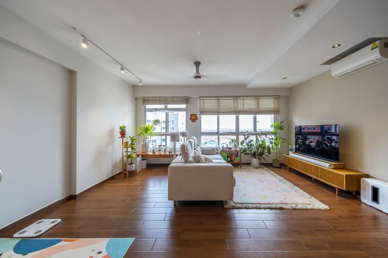 153C Bedok South Road, 153C Bedok South Road, 3 Bedrooms, 1,216 sqft, HDB Flat For Sale, by Gabriel Shaun, 500227513 - Living Room - PropertyGuru.com.sg