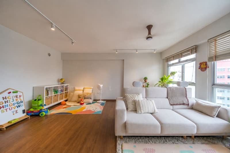 153C Bedok South Road, 153C Bedok South Road, 3 Bedrooms, 1,216 sqft, HDB Flat For Sale, by Gabriel Shaun, 500227513 - Living Room - PropertyGuru.com.sg